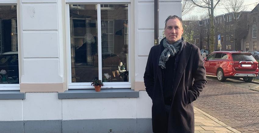 louis roxs over zijn vakgebied economische zaken en het werken als externe